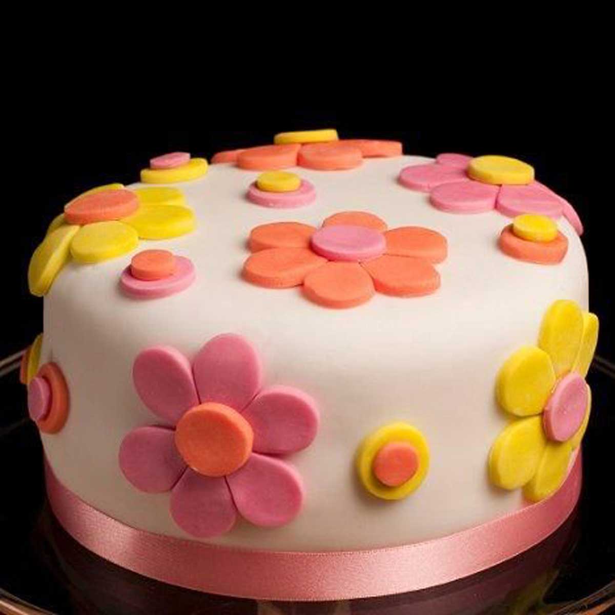 How to Make Fondant Flowers | Our Baking Blog: Cake, Cookie & Dessert  Recipes by Wilton